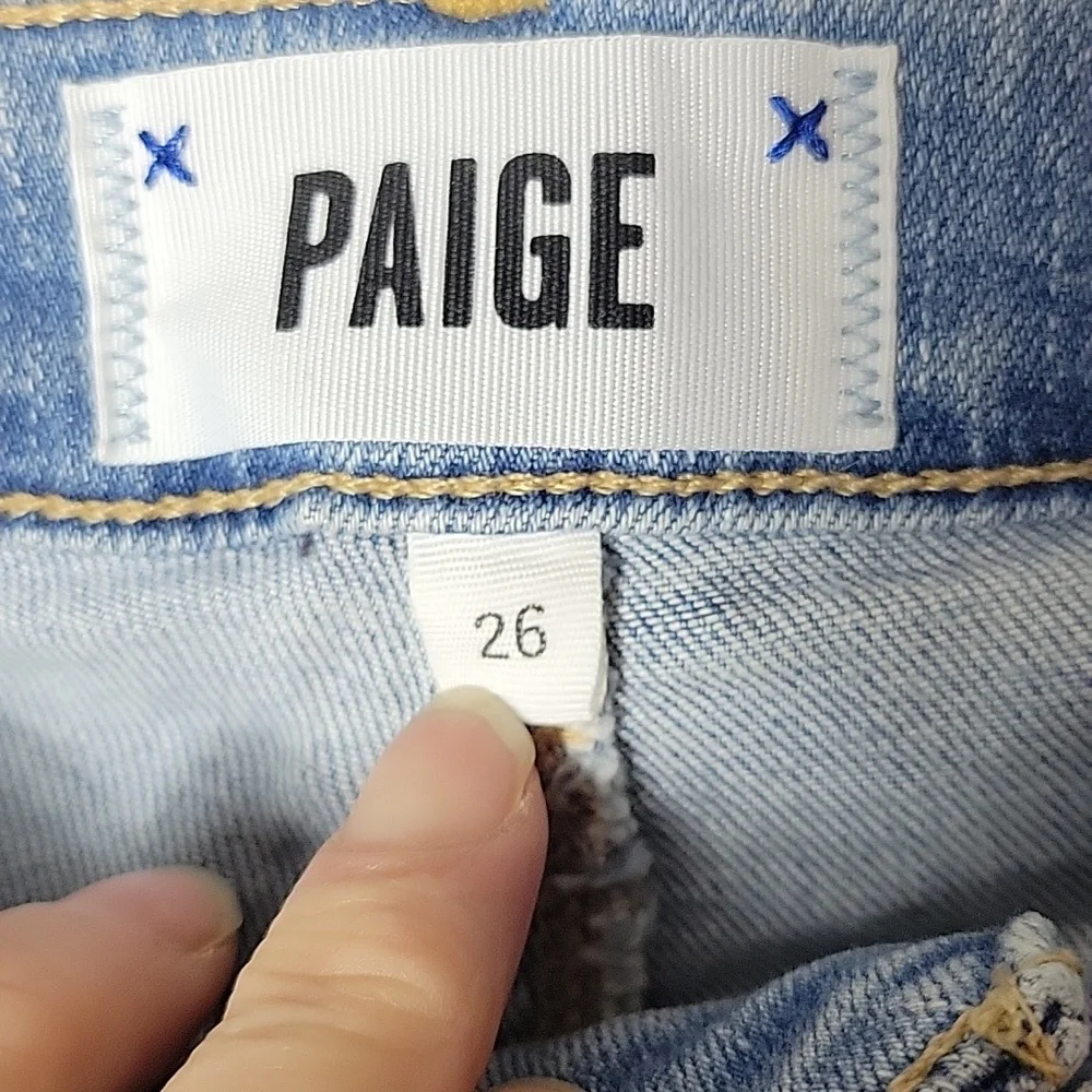 PAIGE Blue Ankle Cropped Jeans with Classic Style Size 26